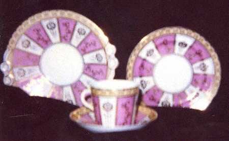 2694 Handled Cake Plate