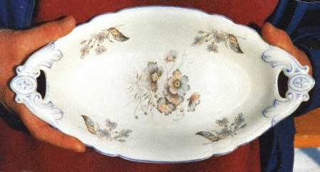 8722 10" Oval Vegetable Bowl