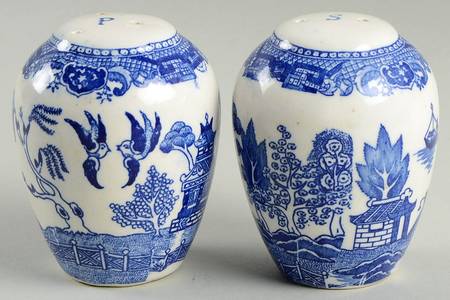 Willow (Blue, No Marks) Salt & Pepper Set