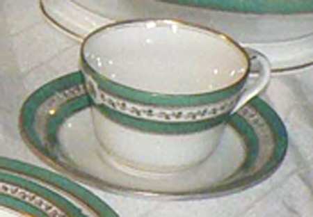 UC718 Flat Cup & Saucer Set