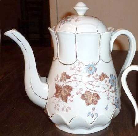 2527 (Smooth) Teapot & Lid