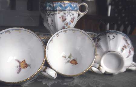 UC773 Footed Cup