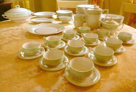 8543 Flat Cup & Saucer Set
