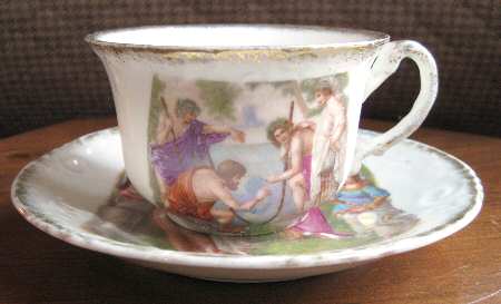 BEB92 Flat Cup & Saucer Set