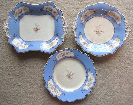 6387 Handled Cake Plate