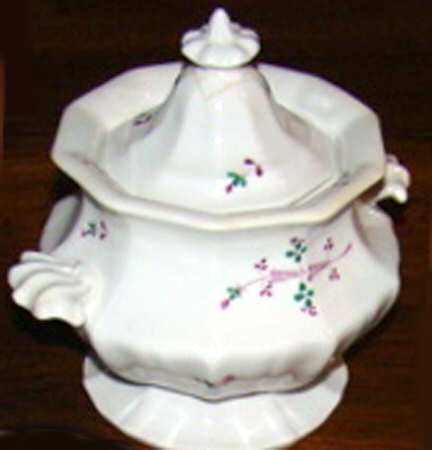 106 Sugar Bowl & Lid