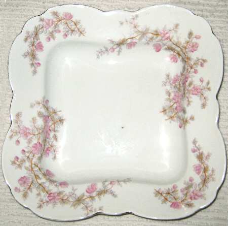 1813 12" Square Vegetable Bowl