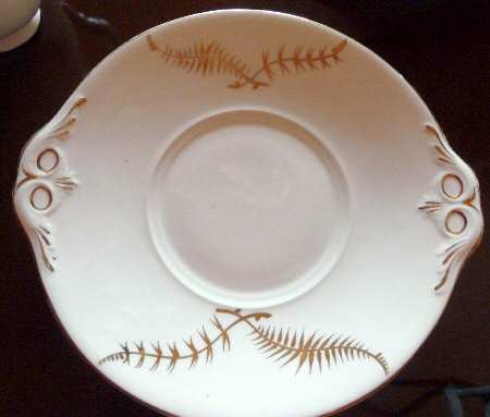 1109 Handled Cake Plate