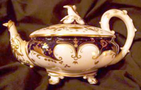 252 Teapot & Lid