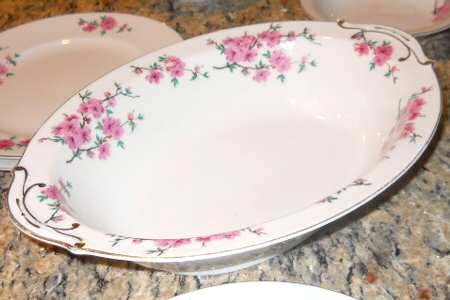 UC891 10" Oval Vegetable Bowl
