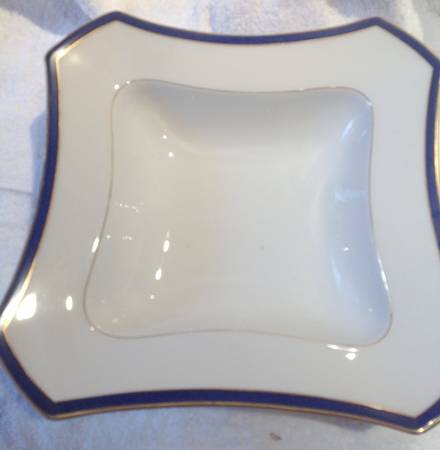 297 Square Vegetable Bowl