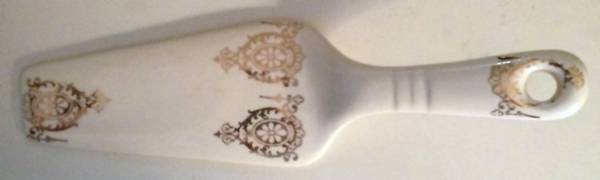 USA107 Solid Ceramic Pie/Cake Server