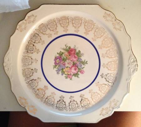 USA107 Handled Cake Plate