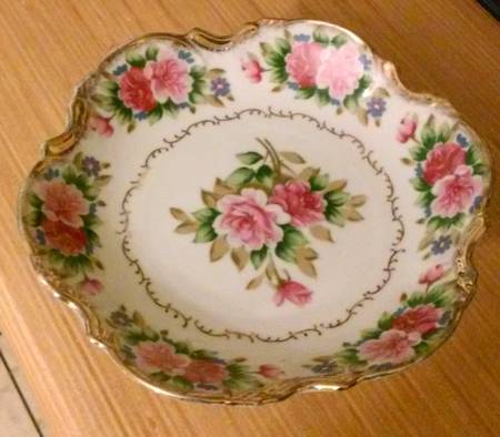 Dresden Garland Compote