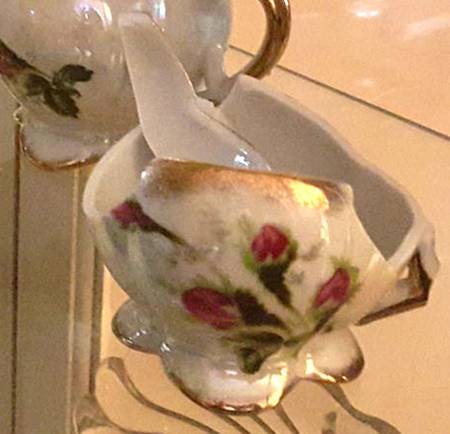Moss Rose Creamer