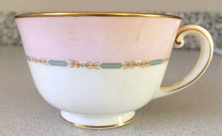 NIP315 Footed Cup