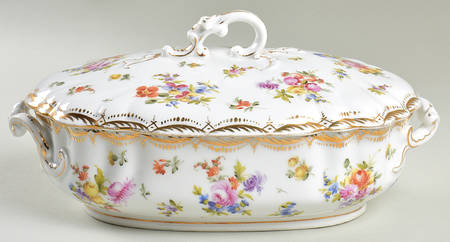 896 Oval Covered Vegetable