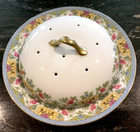 UNC271 Muffin Dish & Lid