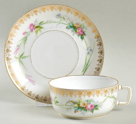UC1023 Flat Cup & Saucer Set
