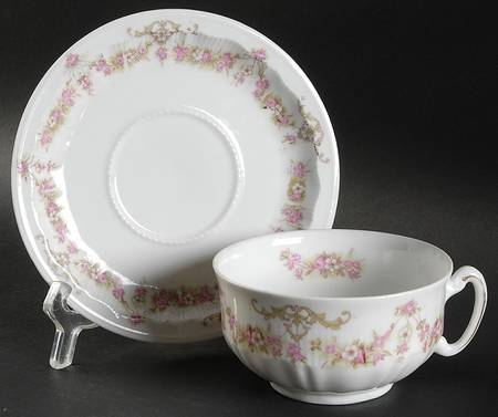 VNN2 Flat Cup & Saucer Set