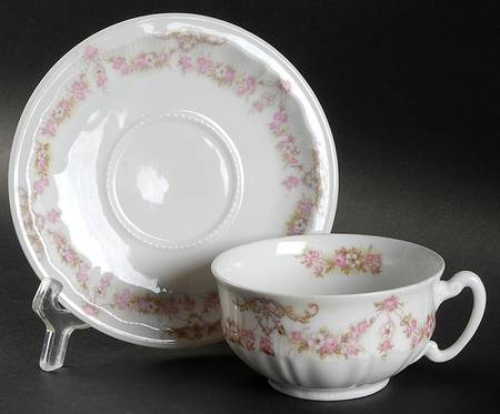 VNN2 Flat Cup & Saucer Set