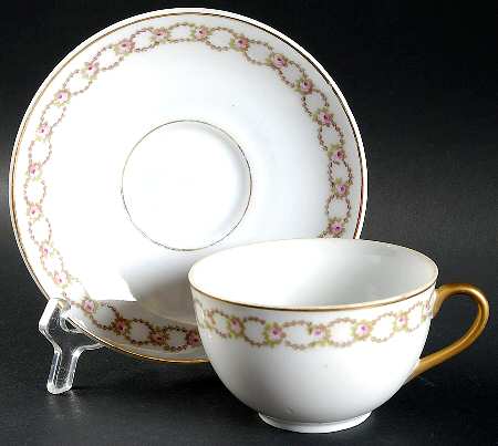 VTO6 Flat Cup & Saucer Set
