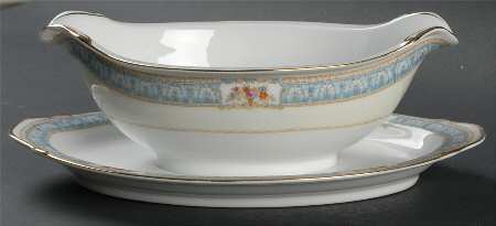 Belvedere Gravy Boat with Attached Underplate