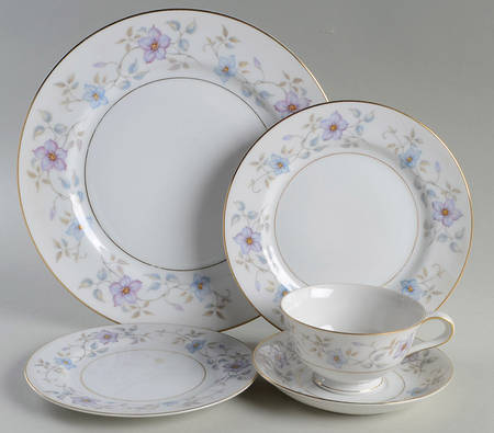 Celeste 5 Piece Place Setting