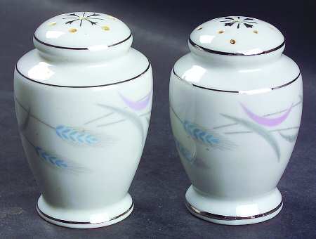 Royal Wheat Salt & Pepper Set