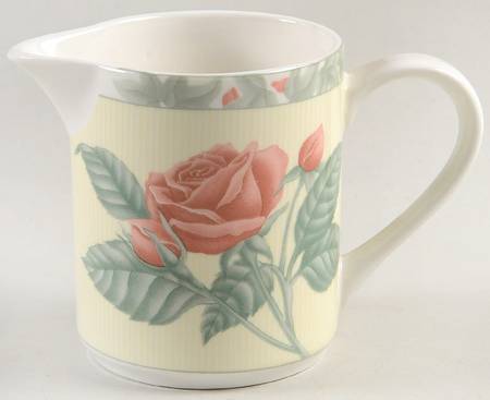 Misty Rose Creamer