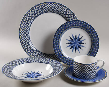 Williamsburg 5 Piece Hostess Set by Victoria & Beale