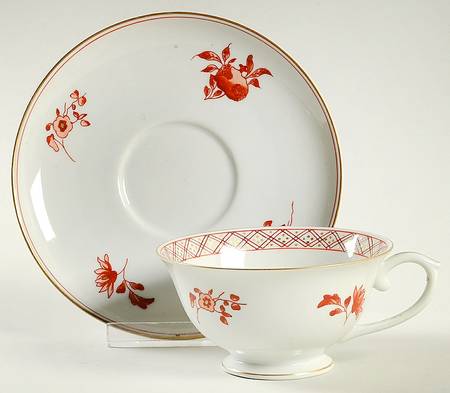 Amelia Footed Cup & Saucer Set