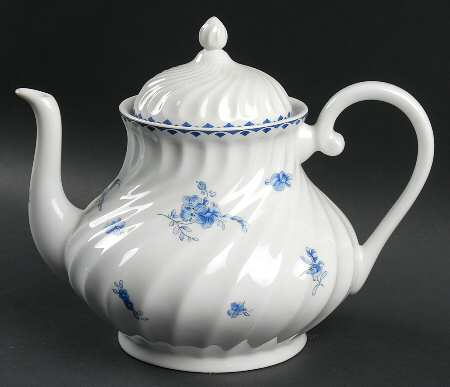 Fantasia Teapot & Lid