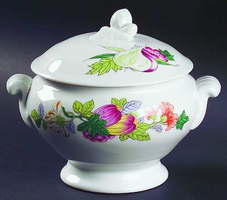 Gaia Sauce Boat & Lid