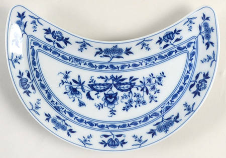 Margao Crescent Salad Plate