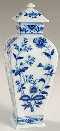 Margao Covered Vase