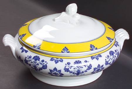 Pavilion (Castelo Branco) Round Covered Vegetable