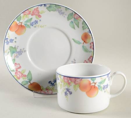 Pomar Flat Cup & Saucer Set