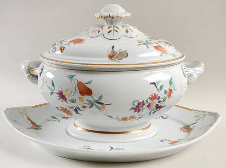 Samatra Oval Tureen & Lid with Underplate