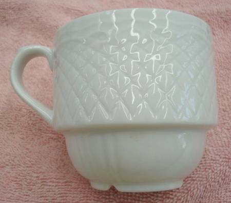 VIA6 Footed Cup