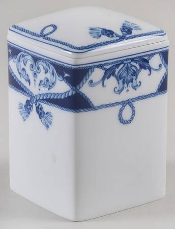 Villa Cigarette Box & Lid