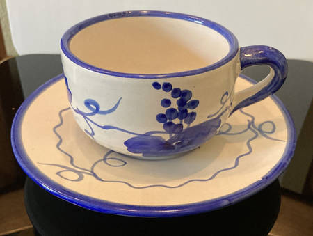 Campagna Uve Flat Cup & Saucer Set