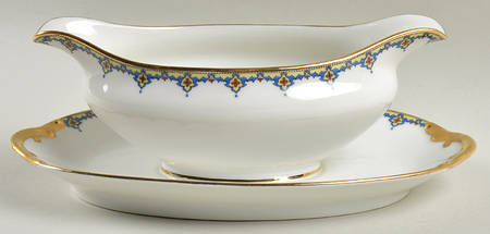 The Arras Gravy Boat with Attached Underplate