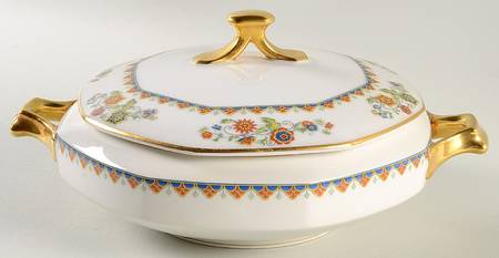 The Deauville Round Covered Vegetable