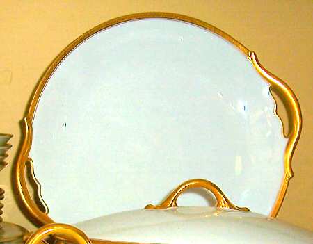 The Nantes Handled Cake Plate