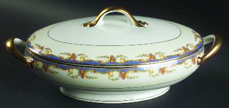 The St. Quentin Oval Covered Vegetable