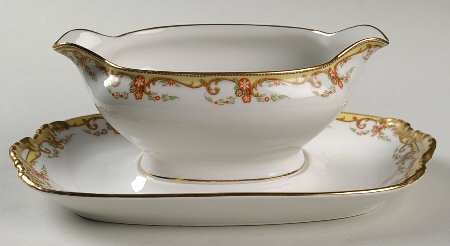VIG22 Gravy Boat with Attached Underplate