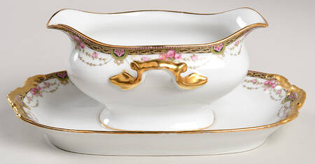 VIG23 Gravy Boat with Attached Underplate