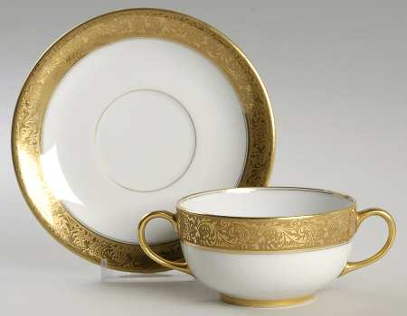 VIG28 Flat Bouillon Cup & Saucer