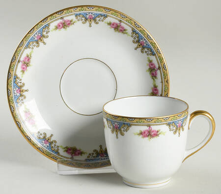 VIG3 Flat Demitasse Cup & Saucer Set